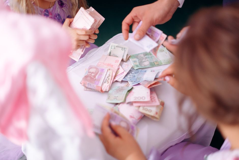 📈 직장인 필수 체크: 💸 '회사 지원 교육비' 안 쓰면 내 돈 매년 100만원 증발! 숨은 자기계발 혜택 200% 활용 노하우!