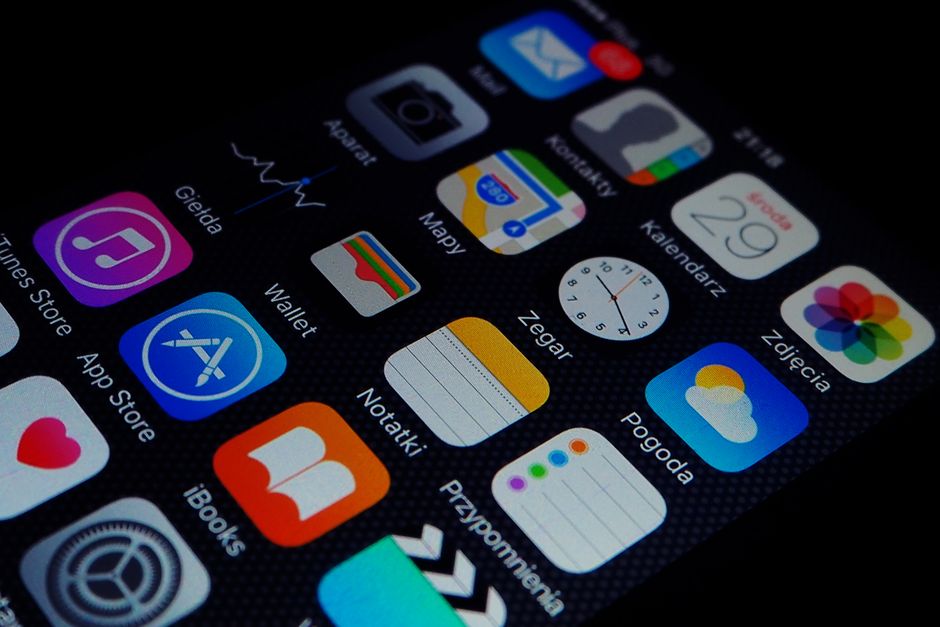 고물가 시대에 방치된 디지털 유료 자산을 정리하고 관리하여 지갑을 지키는 모습