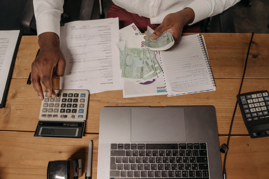 📈 사회초년생/직장인 필수 체크: 💸 여러 은행 계좌 '이것' 모르면 평생 숨은 손해만 봅니다! (돈 새는 금융 비효율성 막는 3단계 전략)